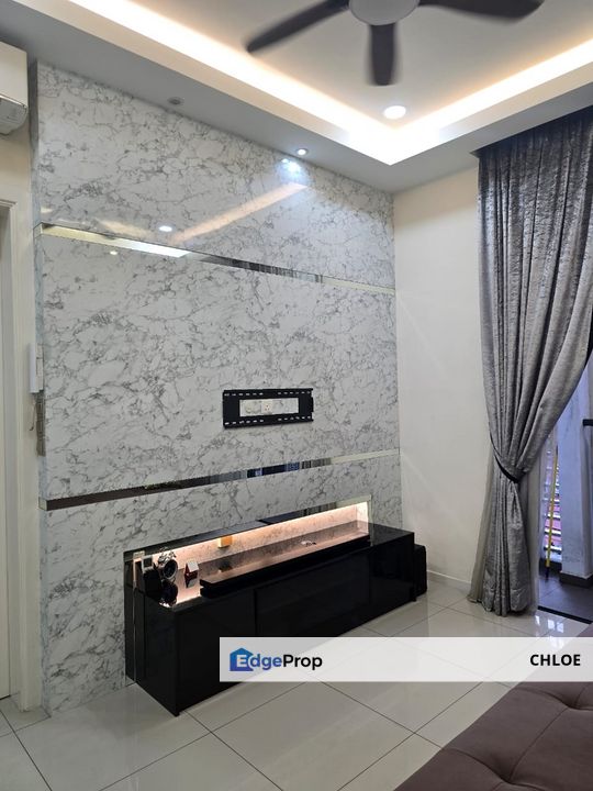 KUSuite 1room 676sf Partly Furnished Clean well kept, Selangor, Kota Kemuning