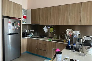 Petalz Residences (Residensi Rimbunan)