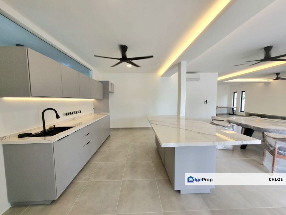 Sek 12 Petaling Jaya 2 Story Bungalow with pool nice ID designed, Selangor, Petaling Jaya