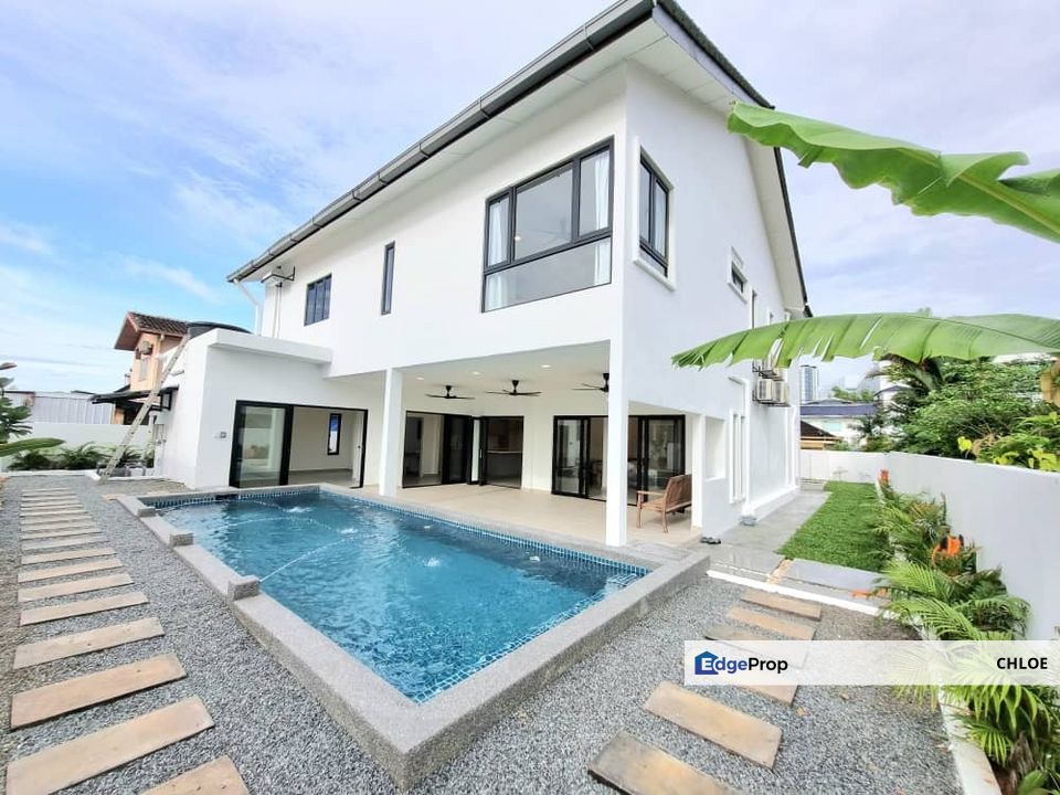 Sek 12 Petaling Jaya 2 Story Bungalow with pool nice ID designed, Selangor, Petaling Jaya