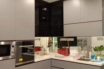 Jalan Kemuning Bayu 33/32J 