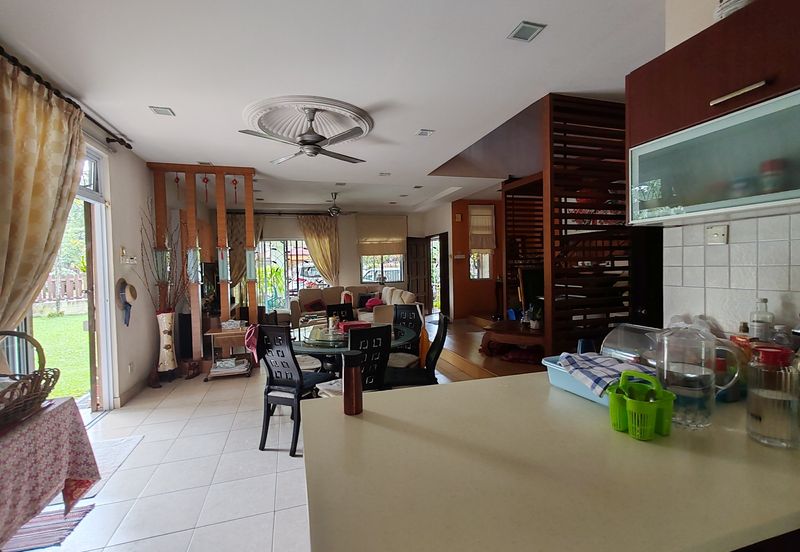 Canal Gardens, Kota Kemuning