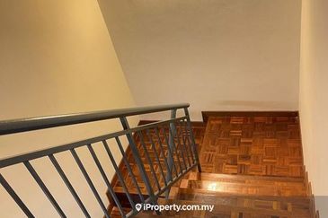 Bukit Rimau 2sty renovated 