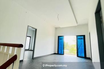 2 story corner house at Bandar Rimbayu
