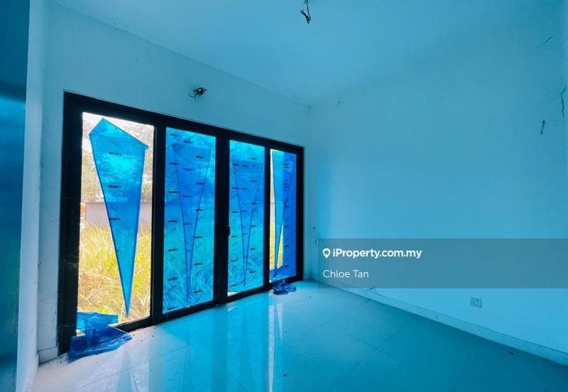 2 story corner house at Bandar Rimbayu