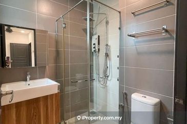 2sty link house Zircona Alam Impian tip top condition