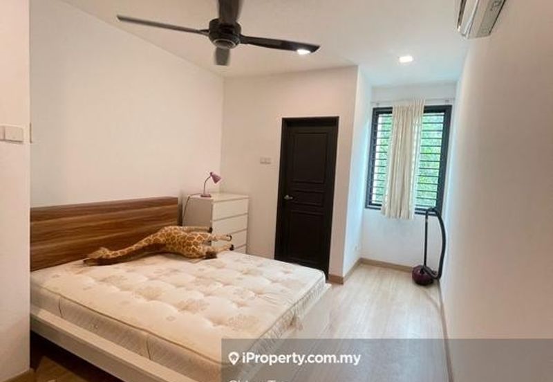 2sty link house Zircona Alam Impian tip top condition