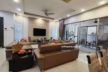 2 Storey Semi D @ Bukit Rimau for sale