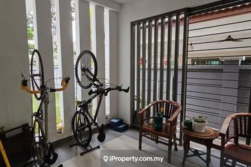 2 Storey Semi D @ Bukit Rimau for sale