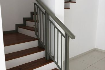 Good buy !3sty terrace Emerald @ Alam Impian for sale