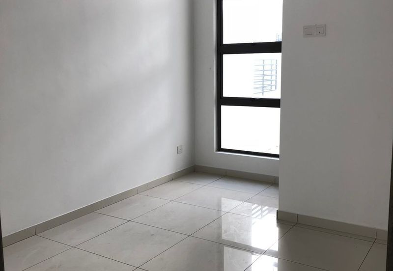 Good buy !3sty terrace Emerald @ Alam Impian for sale