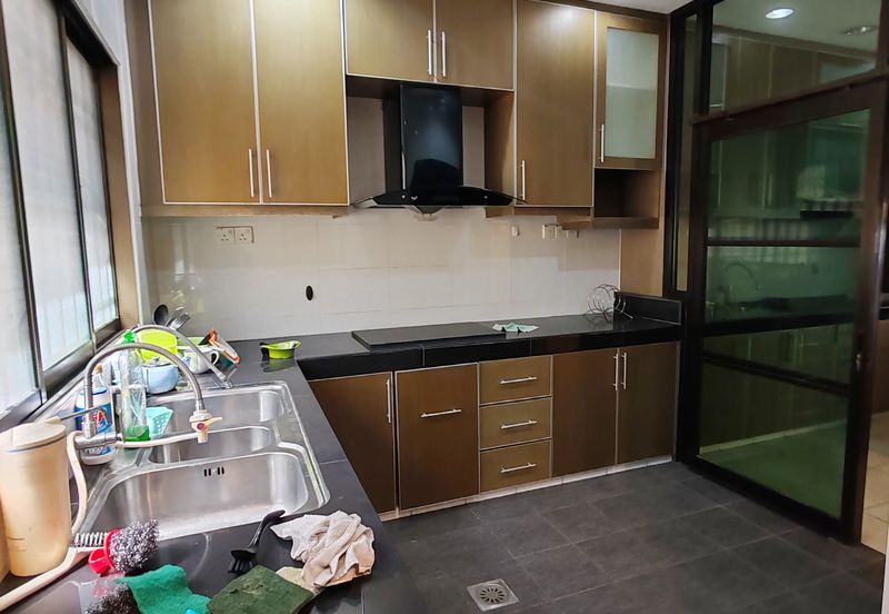 Canal Gardens, Kota Kemuning