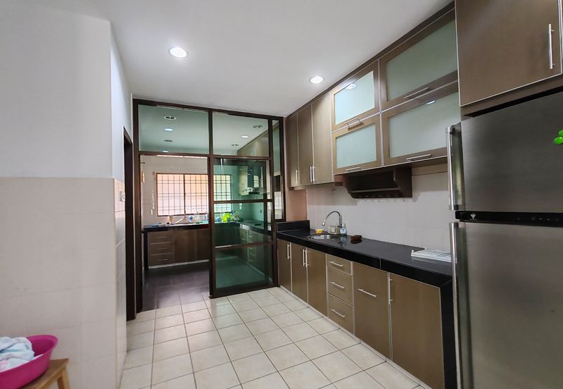 Canal Gardens, Kota Kemuning