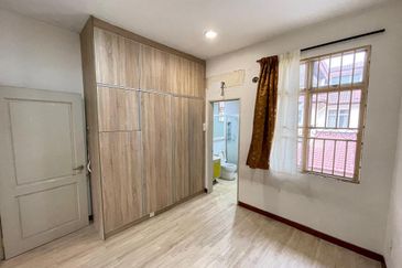 Canal Gardens, Kota Kemuning