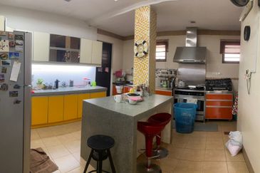 Bukit Jelutong 2Sty Semi D for sale