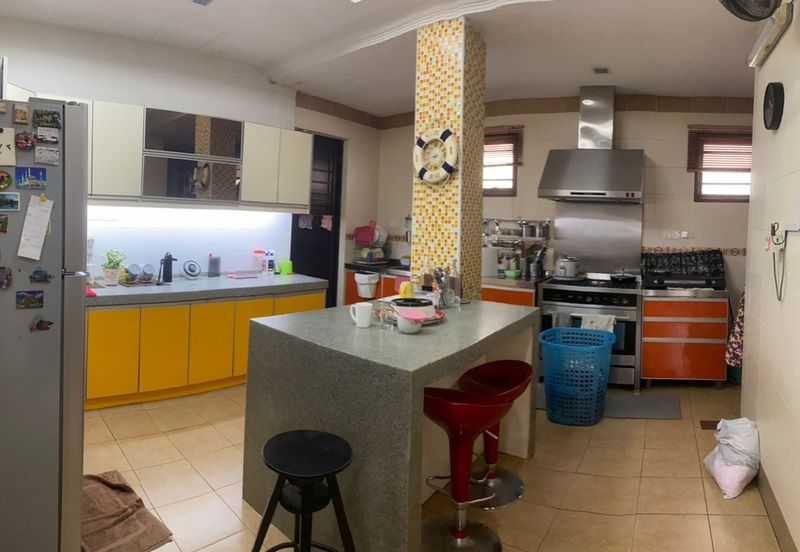 Bukit Jelutong 2Sty Semi D for sale