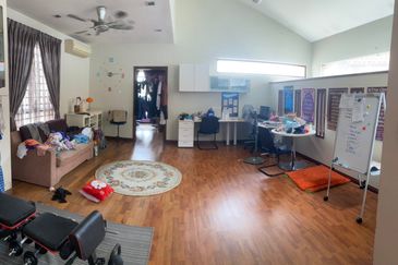 Bukit Jelutong 2Sty Semi D for sale