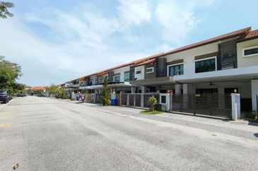 2 Storey Superlink at Pentas for sale