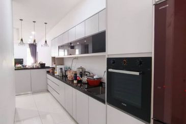 2 Storey Superlink Tari, Alam Impian for sale