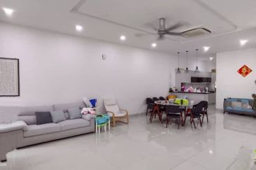 2 Storey Superlink Tari, Alam Impian for sale