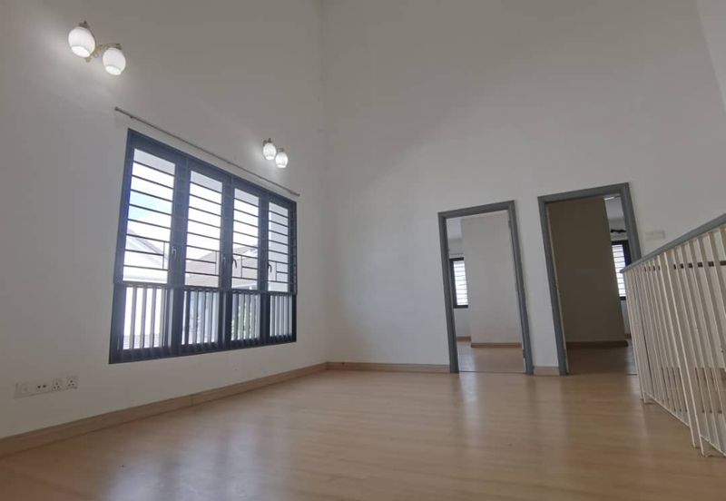 End Lot Alam Impian Aquina Renovated for sale