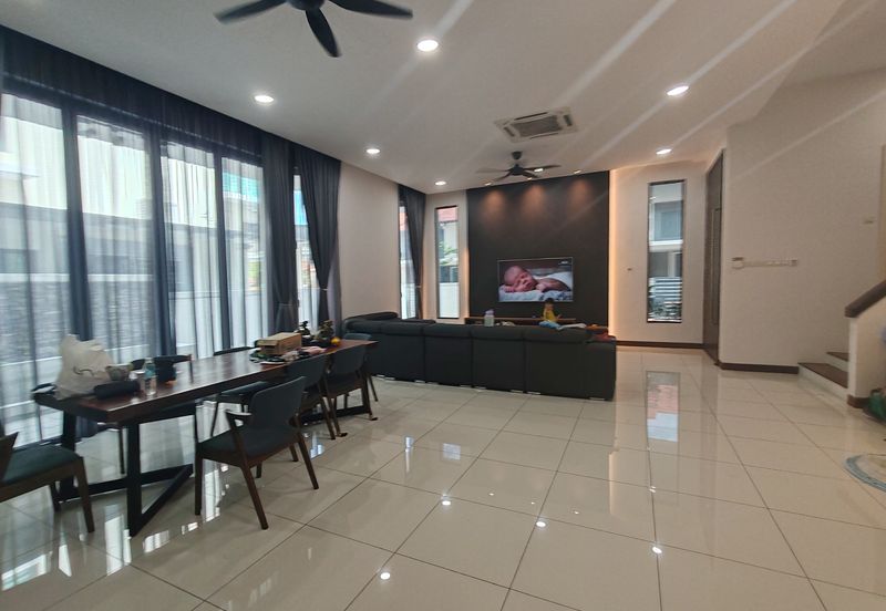 Lukisan @ Alam Impian