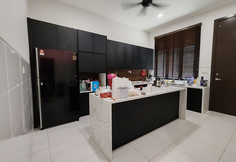 Lukisan @ Alam Impian