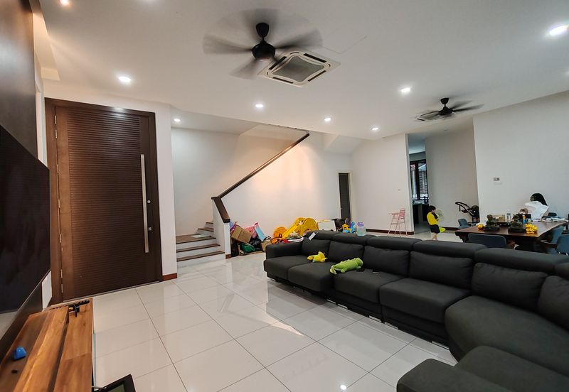 Lukisan @ Alam Impian