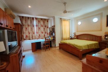 Canal Gardens, Kota Kemuning