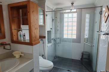 Canal Gardens, Kota Kemuning