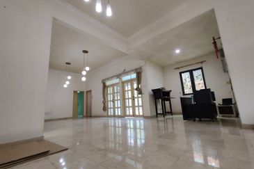 Jalan Anggerik Eria 31/104