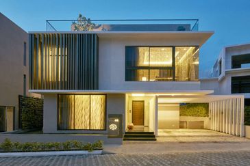 Detached house at Jalan Putra Harmoni 1/1A for auction