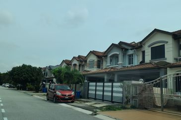 Jalan Kemuning Bayu 33/32F