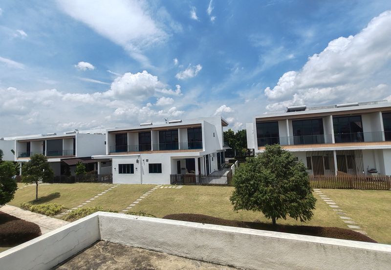 Monterey Residences @ Eco Sanctuary