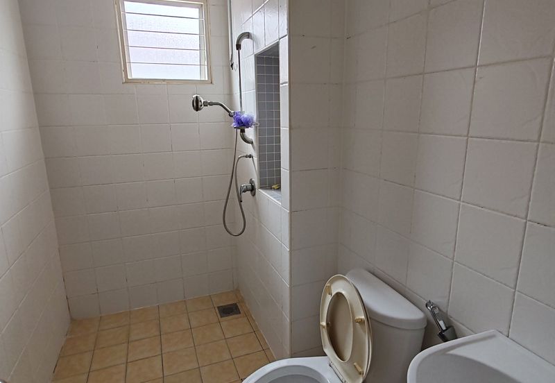 Canal Gardens, Kota Kemuning