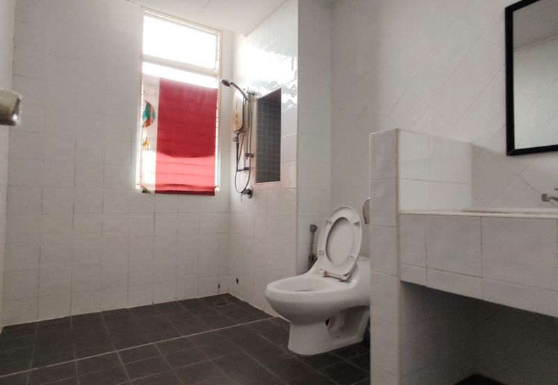 Canal Gardens, Kota Kemuning