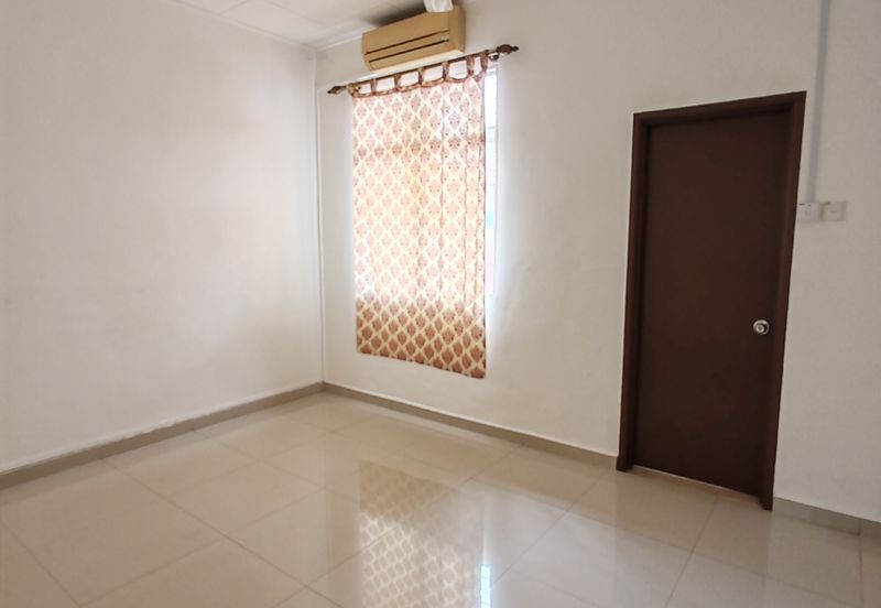 Canal Gardens, Kota Kemuning