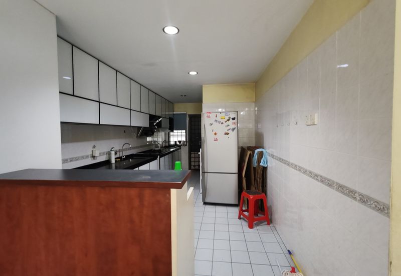 Liparis Kota Kemuning 2sty terrace Fully Furnished