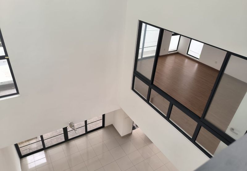 Lucent Residence @ twentyfive.7