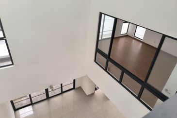 Lucent Residence @ twentyfive.7