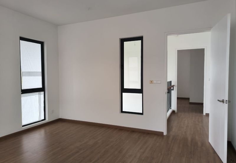 Lucent Residence @ twentyfive.7