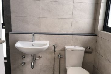 Lucent Residence @ twentyfive.7