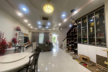 Pentas 2 @ Alam Impian