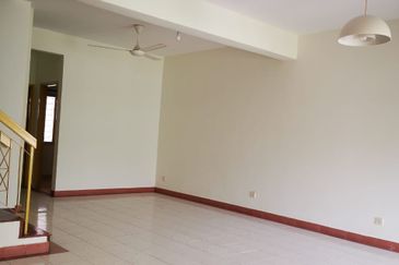 Jalan Anggerik Aranda 31/31