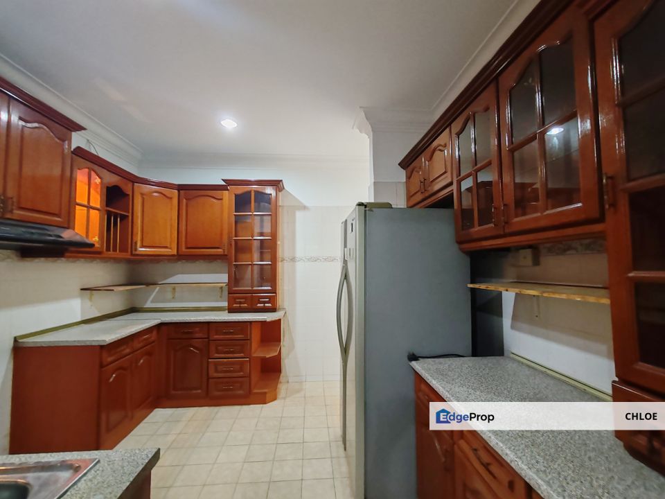 fully renovated kithchen extended selling lock stock barrel, Selangor, Kota Kemuning