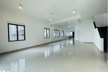 Pentas 2 @ Alam Impian