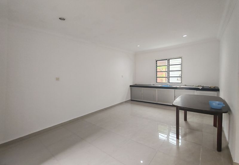 2sty Endlot Terrace @ Kota Kemuning (kit extended near school) 