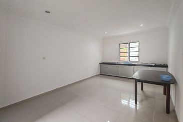 2sty Endlot Terrace @ Kota Kemuning (kit extended near school) 