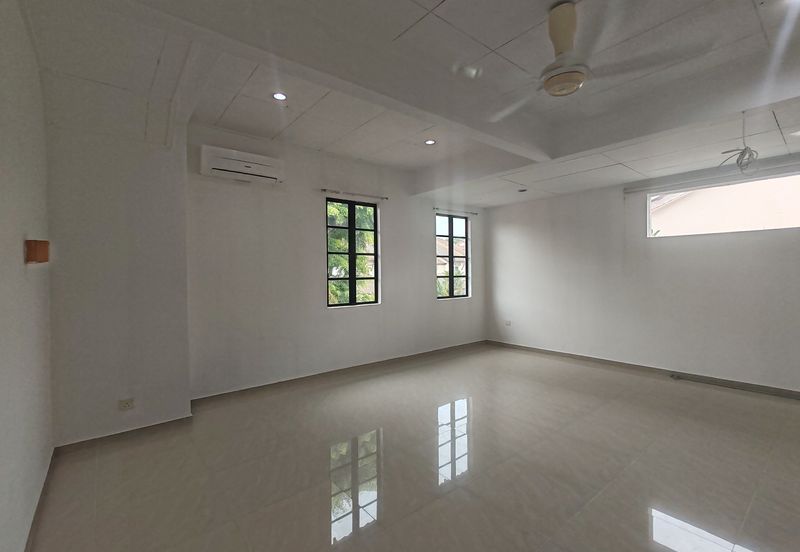 2sty Endlot Terrace @ Kota Kemuning (kit extended near school) 