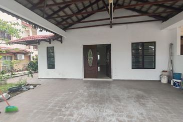 2sty Endlot Terrace @ Kota Kemuning (kit extended near school) 